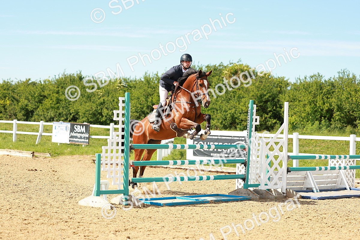 SBM_002615 - Class 4 - Senior Newcomers - 1.10m