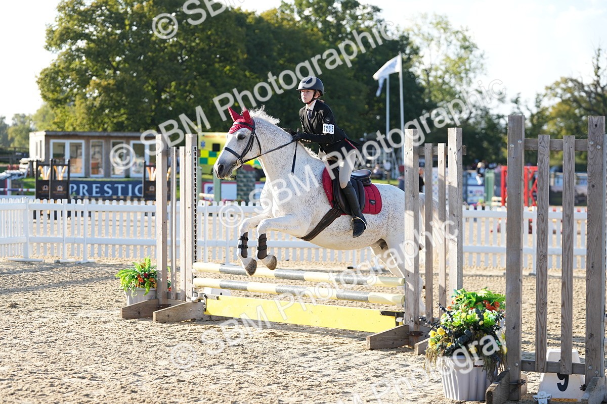 SBM_14068 - J57 - Clear Round 60cm