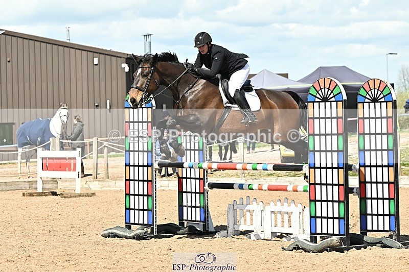 250416-134609-01245 - Cls 4 Newcomers and 1.10m