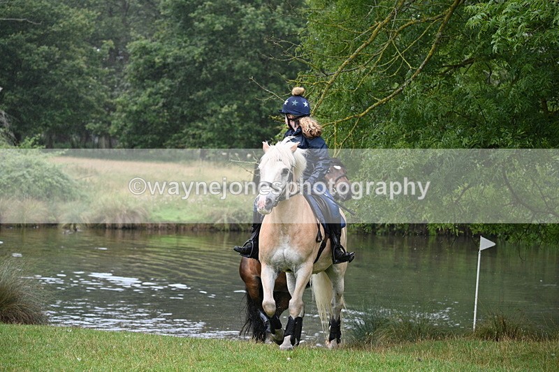 WJ7_8990 - Time at Water 11:53 to 12:23