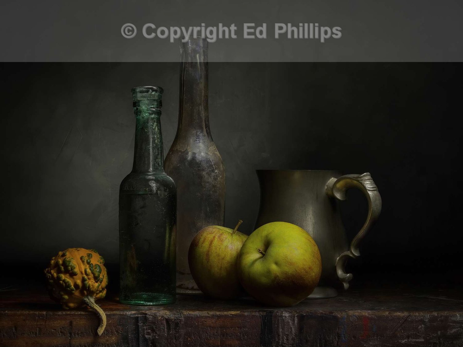 Apples and a Gourd