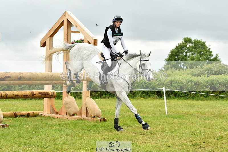 250524A-104637-09211 - A-063-Elizabeth.Barratt-RIDE.FOR.THAIS.CHAMAN.DUMONTCEAU