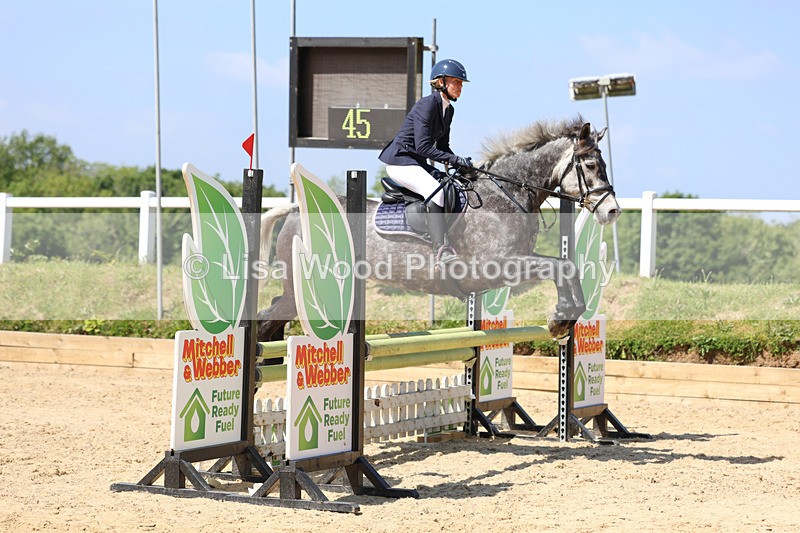 3E7A9527 - Class 8: Senior 80cm