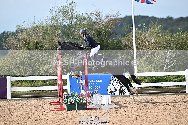241004A-125529-02143 - Fri 09 95cm Amateur Quals