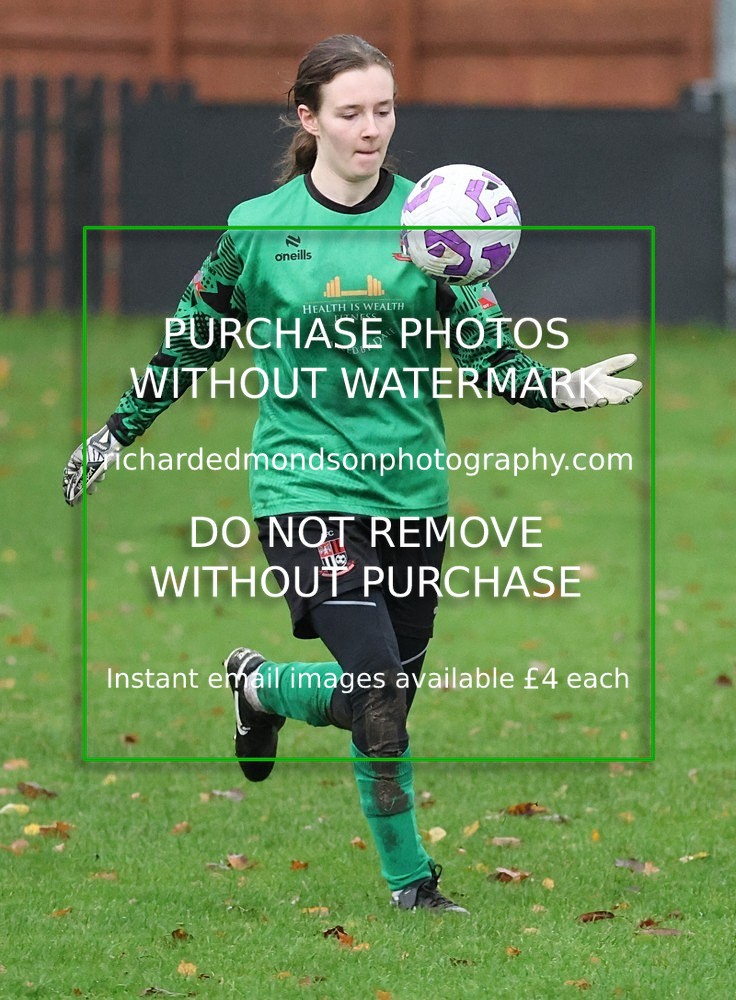 533A3727 - Kendal Town Ladies vs Abbeytown (9/11/25)