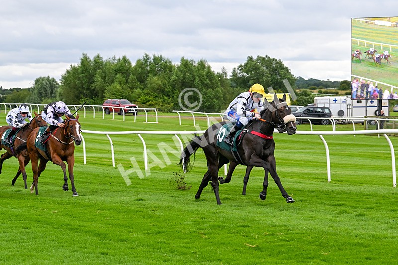 100724-Race 2-J Street-4760 - Race 2