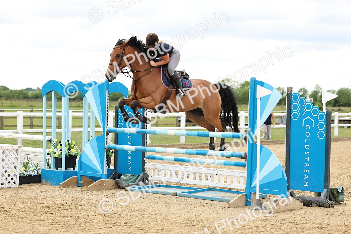 SBM_006231 - Class 19 - Senior Newcomers - 1.10m