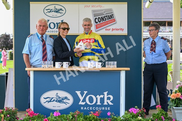 130625-Race 6-Forager-0042 - Race 6 4.45pm Constant Security Services Handicap