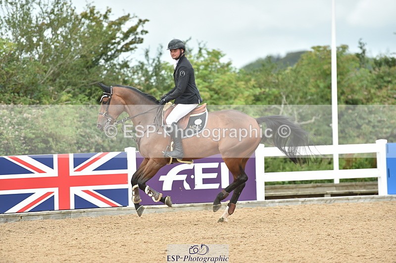 230723A-110112-11142 - Cls 32, 6 Yr Olds 1.20m