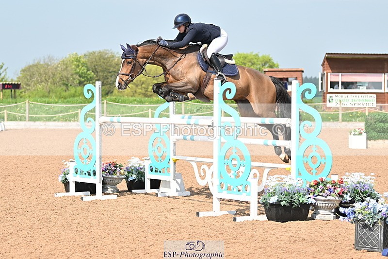 240512A-101254-17172 - Cls 48 National 1.30m Open