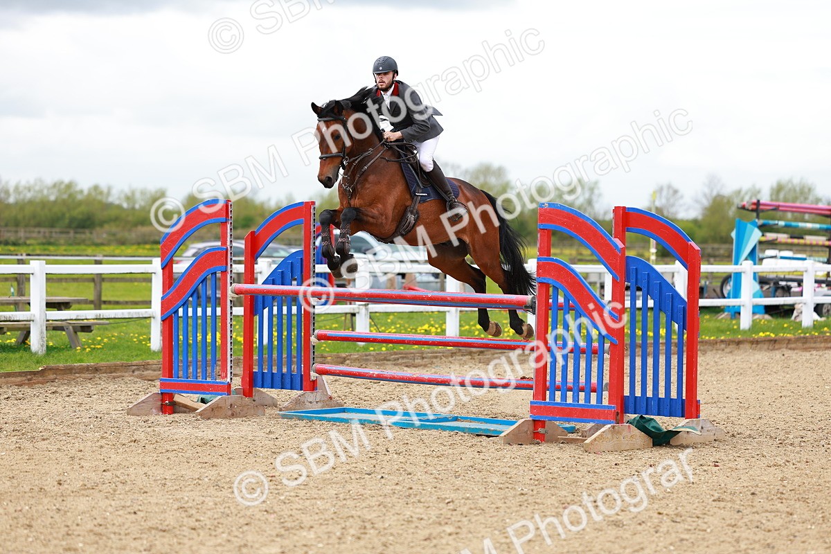 SBM_002318 - Class 10 - Senior Newcomers - 1.10m