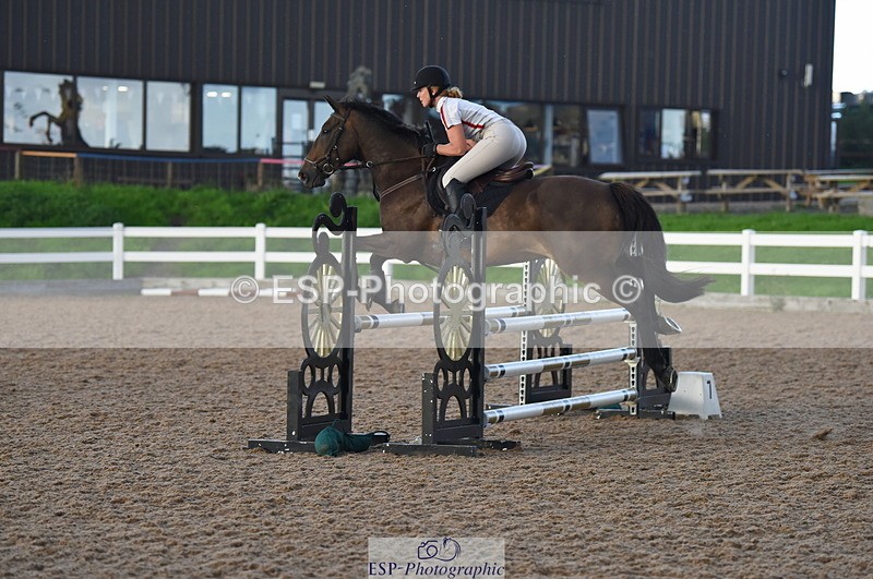 230815A-191948-00570 - 90cm