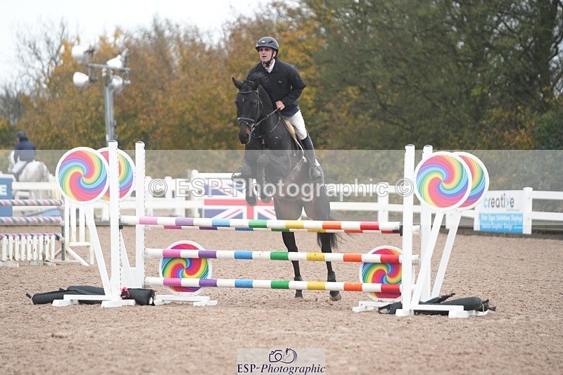 251107-120202-00657 - Cls 4 Snr 1.05m Open