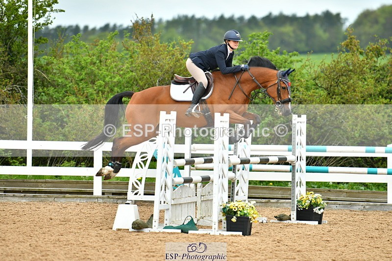 230507A-134229-08194 - Cls 43 1.05m Amateur Quali