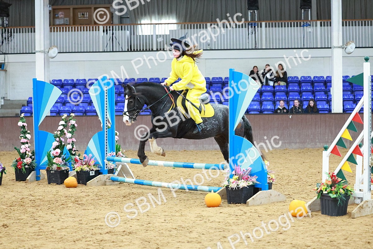 SBM_002850 - Class 4 - Pairs