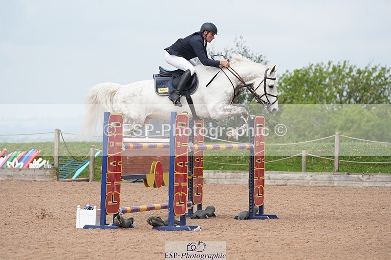 260508-100351-04767 - Cls 12 Snr Foxhunter