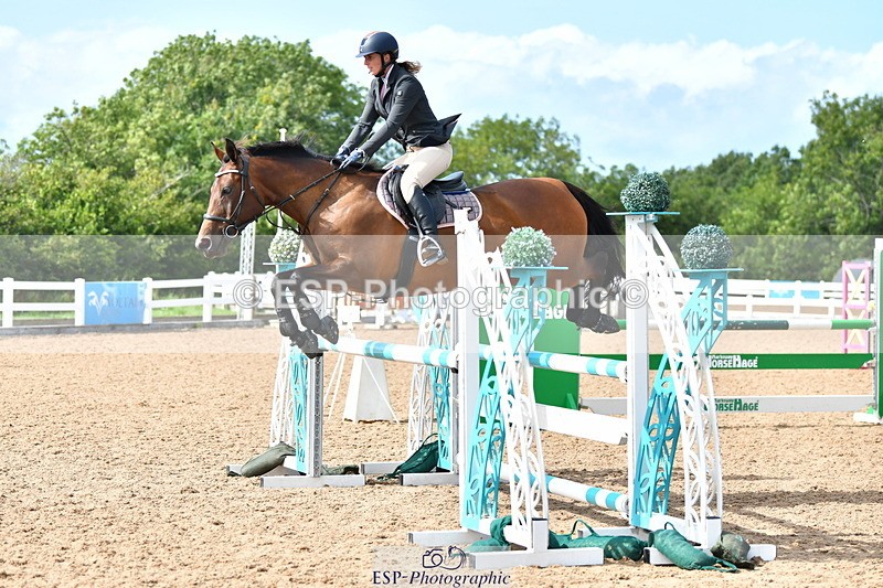 230819A-160503-01110 - Cls 33 1.05m Amateur Qualifier