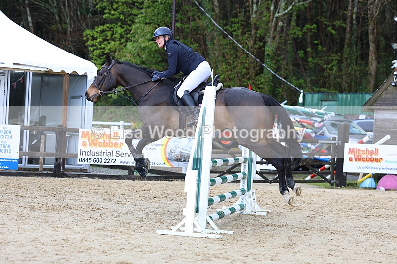3E7A0696 - Class 4: Senior British Novice/90cm open