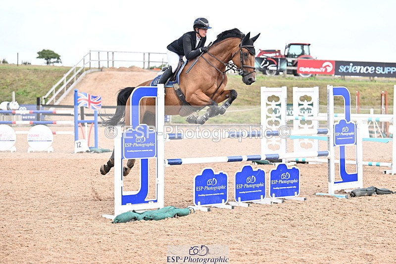 250827B-141643-00690 - Cls 6 Snr Fox 1.20m & Cls 7 1.30m