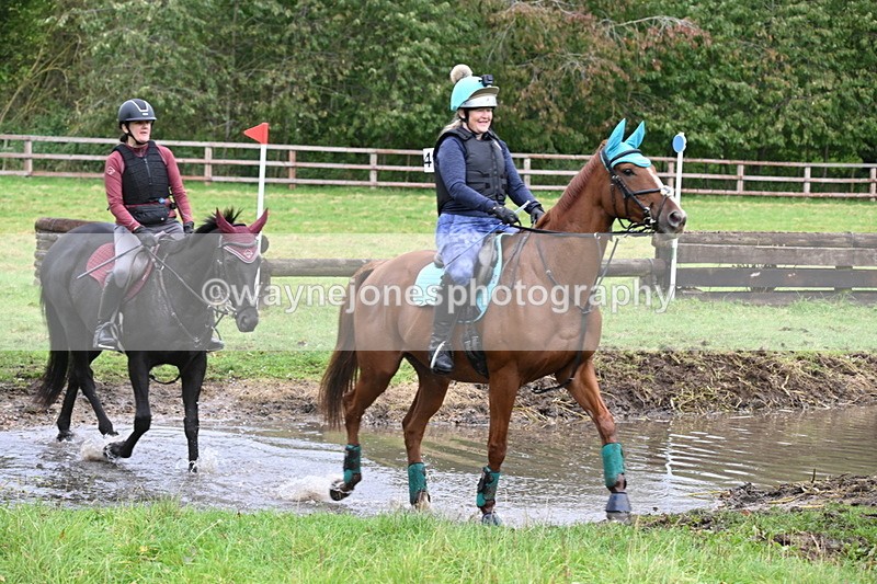 WJ6_6438 - Time at Photographer 12:41 to 13:05