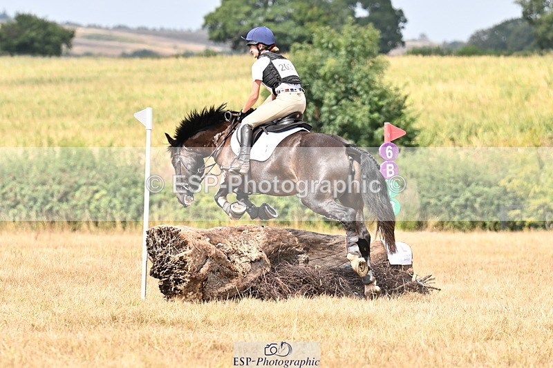 250824A-130654-36997 - 2032-Isla.Squire-Catherines.Girl