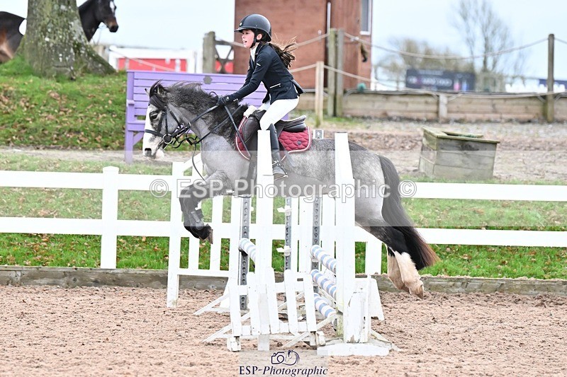 241117X-082555-03065 - Cls 02s Pony intro 70cm