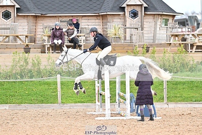 250414-110638-00371 - 80cm Round 1