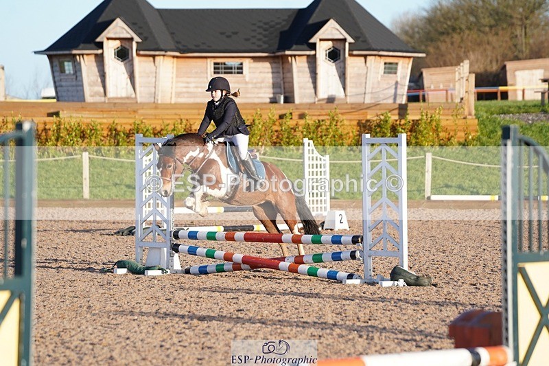 250125-100756-00896 - Clear Round 40cm and 50cm