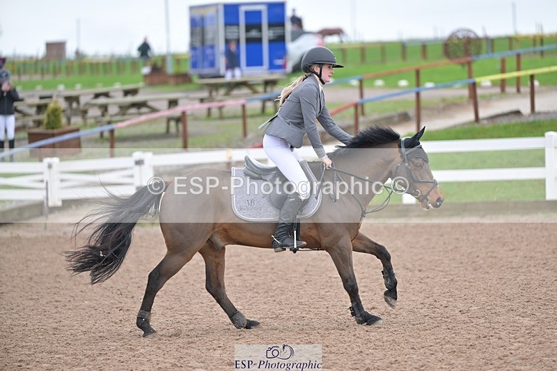 251116-112504-01212 - Cls 5 Pony Discovery and 90cm Open