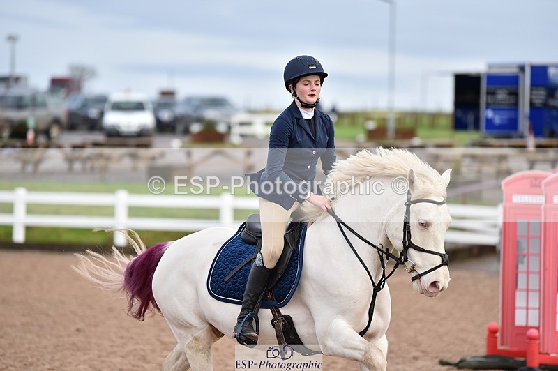 231203A-114054-00933 - Cls 4 Newcomers & 1m Open