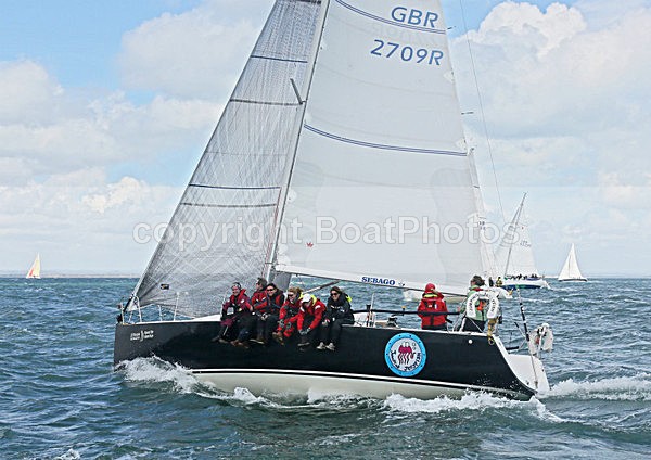 120630 JUMPING JELLYFISH GBR2709R SEBAGO WT7A2725 - ROUND THE ISLAND RACE - 30th June 2012