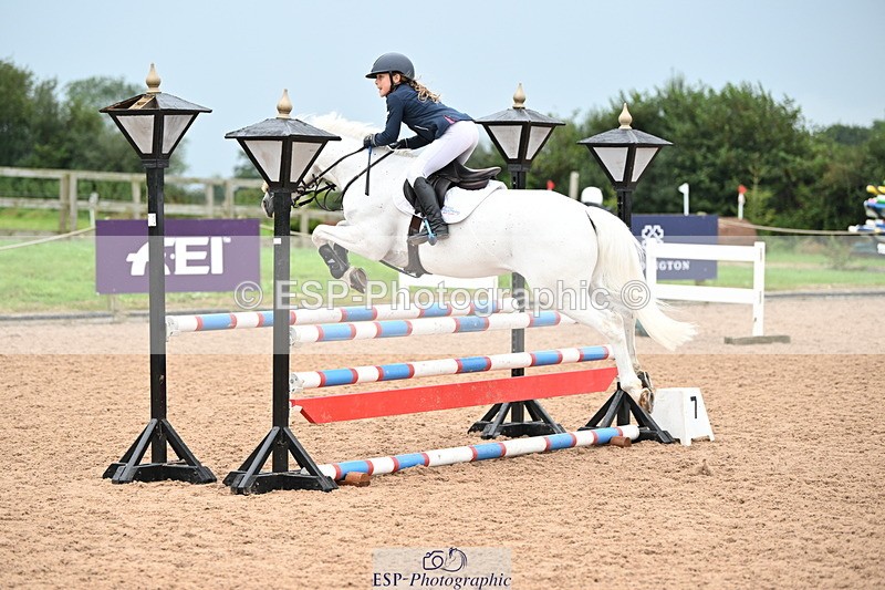 240907A-141030-02275 - Cls 4 Pony Big Team 95cm & 1.05m