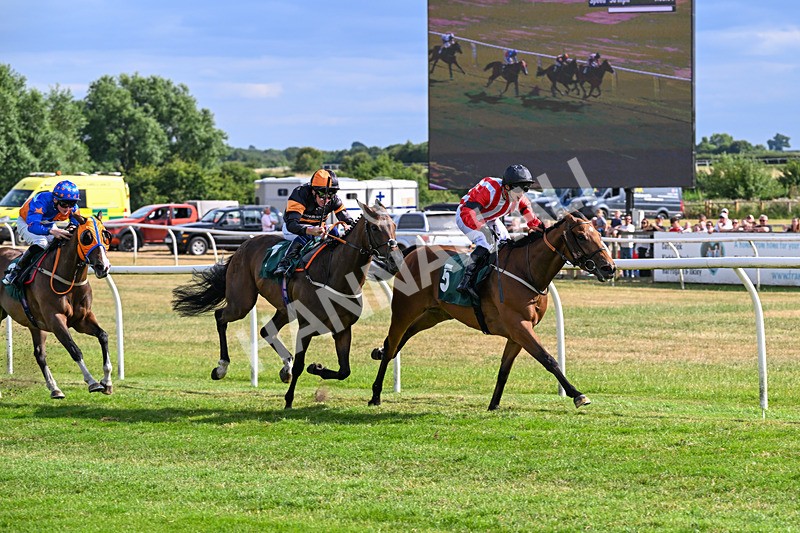220726-Race 6-Barmyblade-0275 - Race 6 16.42pm Racing Again 4th August Handicap