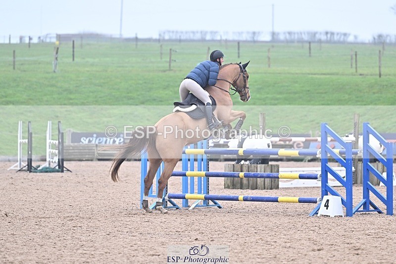 260114-140214-00512 - Cls 5 Foxhunter and 1.20m