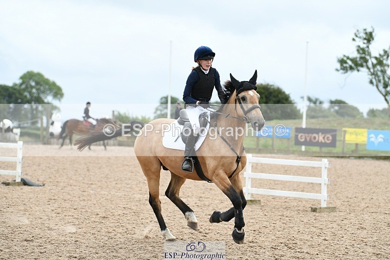 250807-131717-01063 - 80cm Round 2