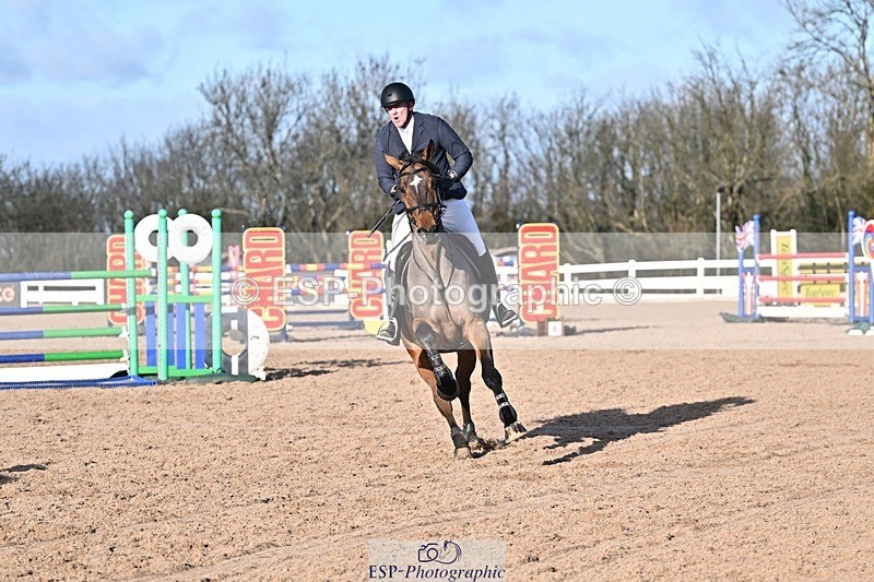 260107-124905-00323 - Cls 5+6 Foxhunter and 1.30m