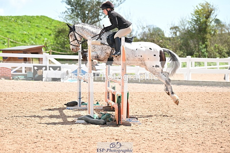 240504A-140831-02144 - Cls 20 & 21 Club & Schools 1m