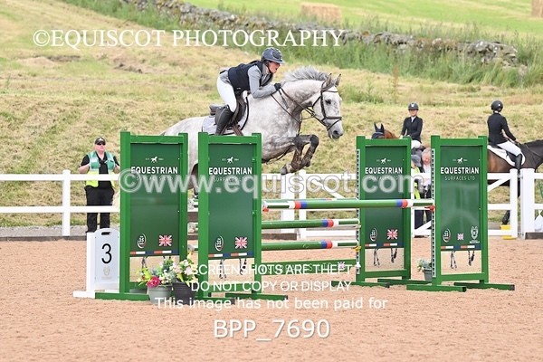 BPP_7690 - CLASS 16 FRI GFS Saddles Senior Newcomers/1.10m Open