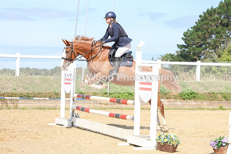 3E7A1088 - Class 4: Senior British Novice/90cm open