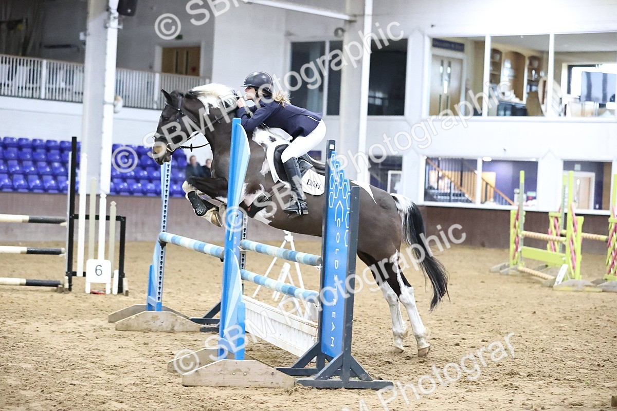 SBM_000818 - Class 4 - Blue Chip Pony Newcomers - 1.00m