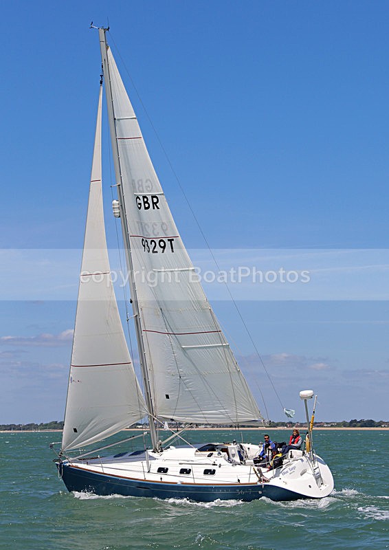130601 BLUE TANGO GBR9329T WT7A0429 - ROUND THE ISLAND RACE - 1st June 2013
