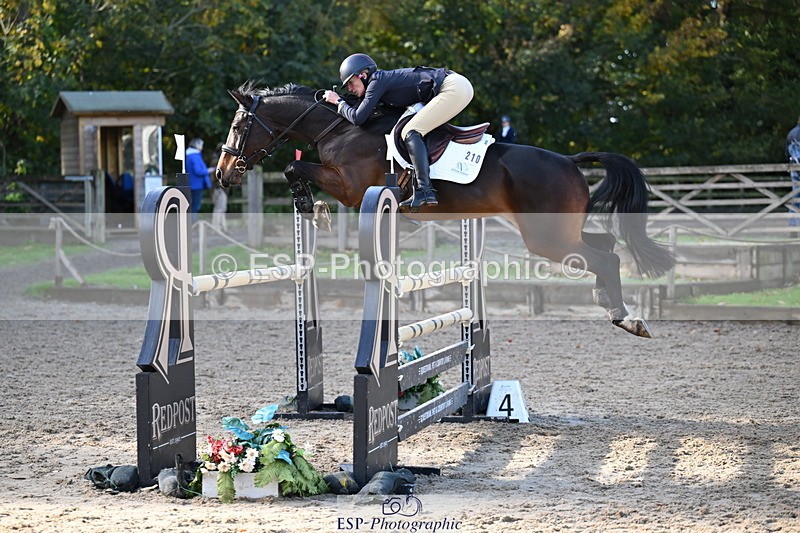 251024A-122051-10312 - C-210-Sarah.Gairdner