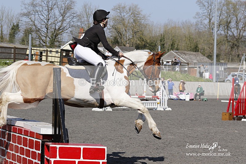 _EST0705 - Bourne Valley Riding Club Winter Showjumping 27/03/22