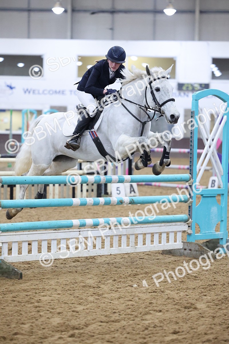 SBM_003221 - Class 11 - Blue Chip Pony Newcomers - 1.00m Open