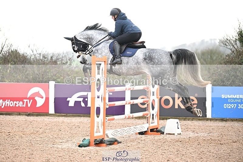 251206-135528-01212 - Cls 13 Snr Foxhunter and 1.20m