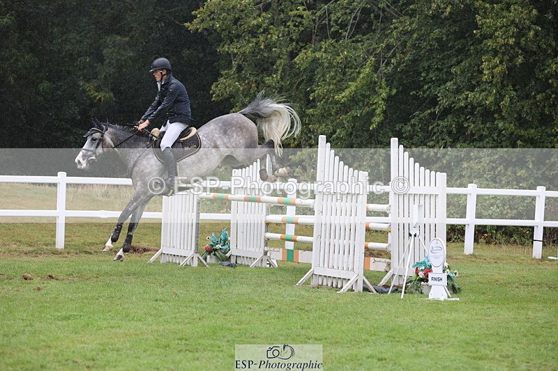 250830A-132842-06682 - Cls 16 Snr Newcomers and 1.10m Open