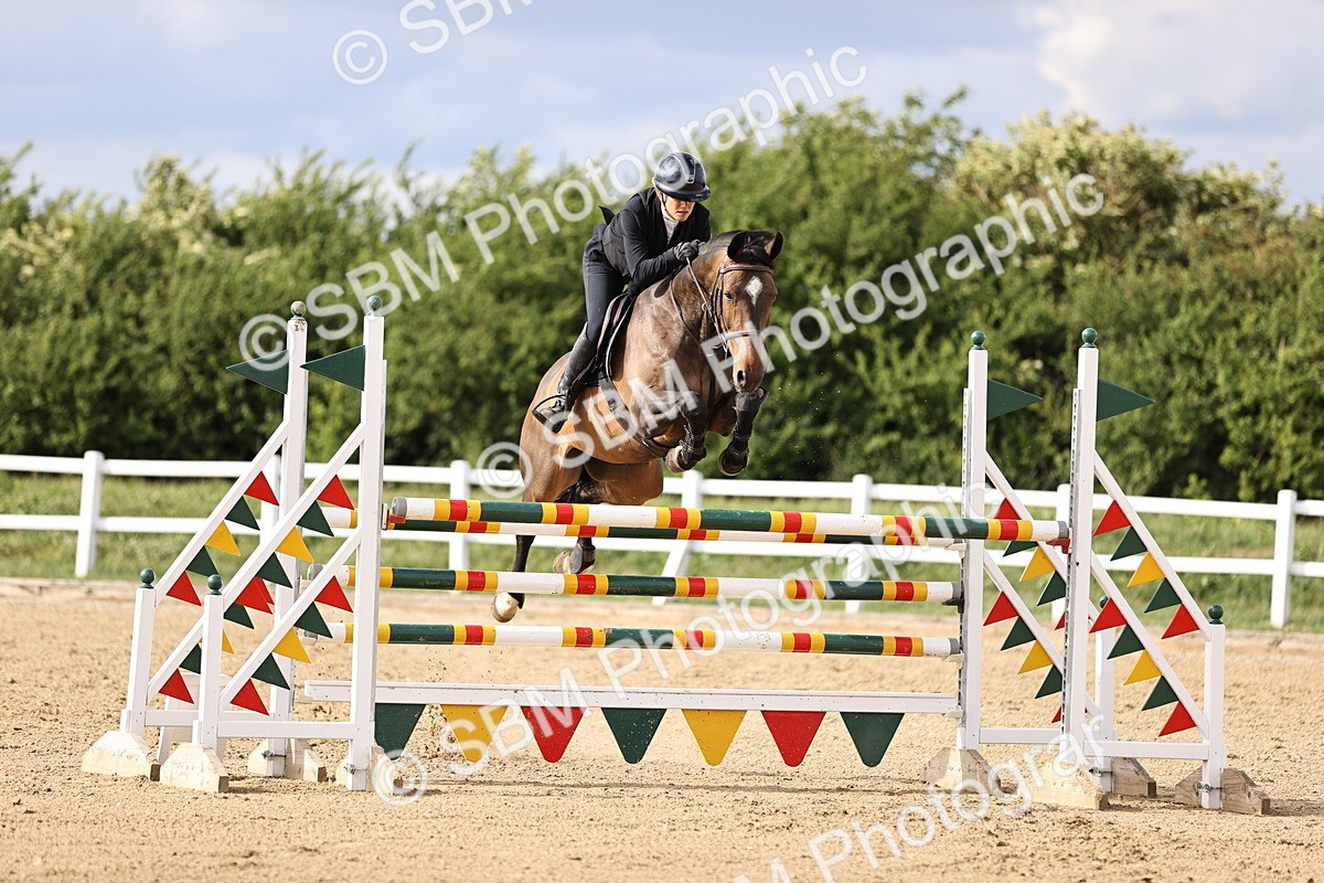 SBM_003872 - Class 13 - Senior Foxhunter - 1.20m
