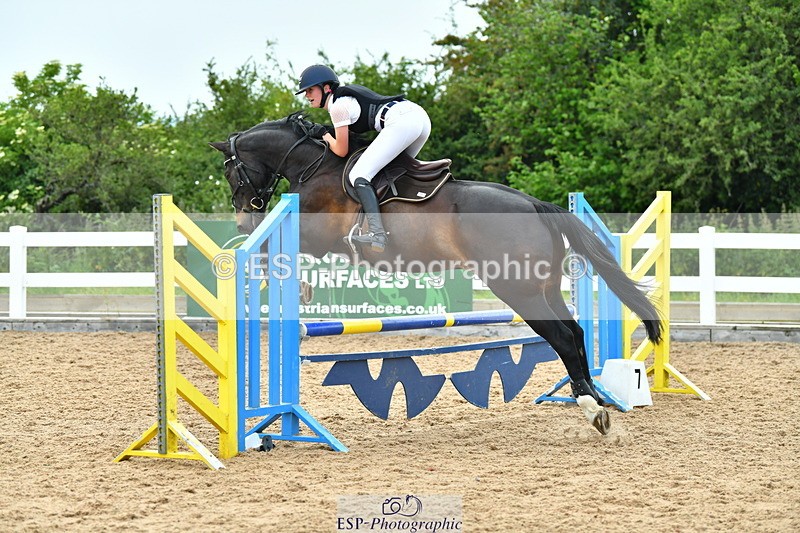 230609A-175831-01977 - Jolly Jumps Ride and Run