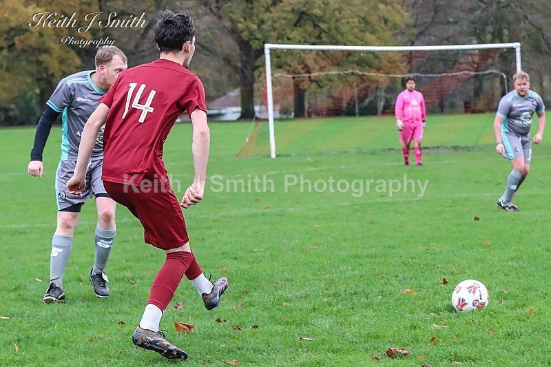 9KJS1460 - Nene League Sunday 16th November 2025 Abington Park