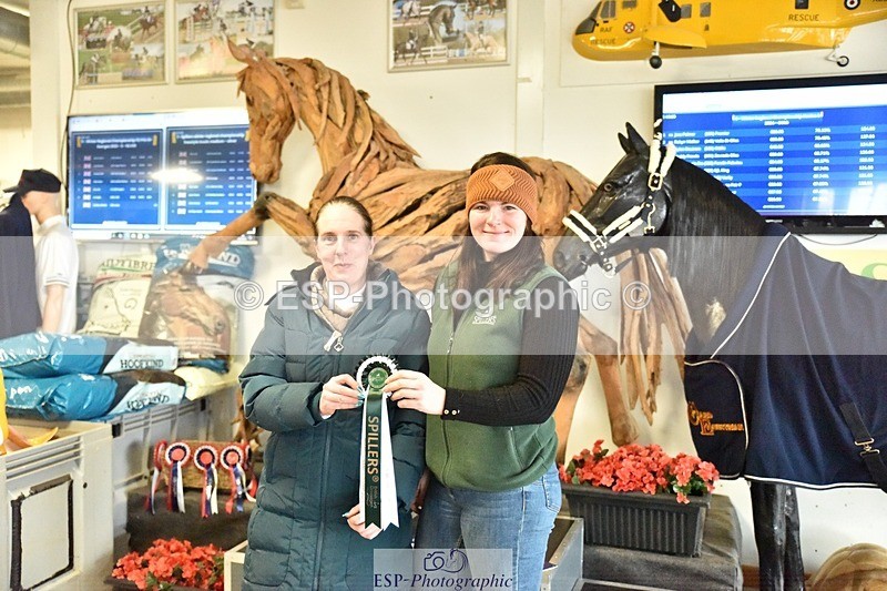 250214-130556-00321 - Freestyle Medium Silver Presentation